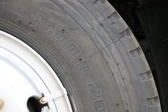 东风 多利卡D9 170马力 4X2 6.8米栏板载货车(EQ1140L9BDG)