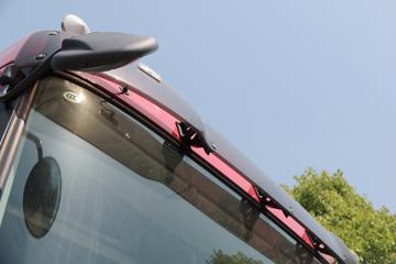 ���Ͽ��� U370�ؿ� 370���� 6X4 LNGǣ����ͼƬ