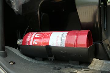 ���Ͽ��� U370�ؿ� 370���� 6X4 LNGǣ����ͼƬ