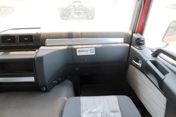 ���Ͽ��� U370�ؿ� 370���� 6X4 LNGǣ����ͼƬ