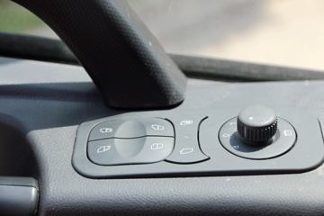 ���Ͽ��� U370�ؿ� 370���� 6X4 LNGǣ����ͼƬ