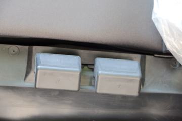 ���Ͽ��� U370�ؿ� 370���� 6X4 LNGǣ����ͼƬ