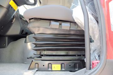 ���Ͽ��� U370�ؿ� 370���� 6X4 LNGǣ����ͼƬ