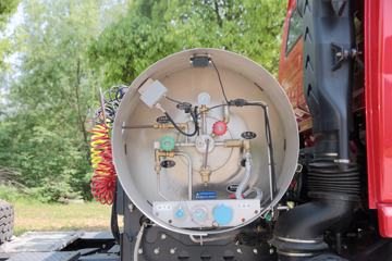 ���Ͽ��� U370�ؿ� 370���� 6X4 LNGǣ����ͼƬ