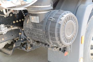 ���Ͽ��� U370�ؿ� 370���� 6X4 LNGǣ����ͼƬ