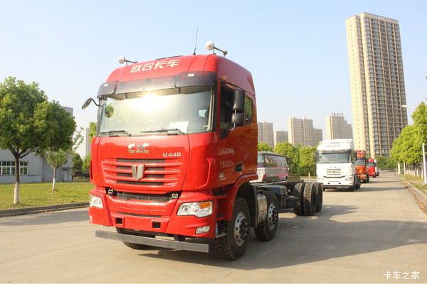 联合卡车 U440 440马力 8X4 8米自卸车(QCC3312D656-6)