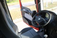 联合卡车 U440 440马力 8X4 8米自卸车(QCC3312D656-6)