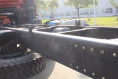 联合卡车 U440 440马力 8X4 8米自卸车(QCC3312D656-6)