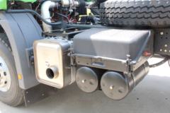 联合卡车 U370重卡 370马力 6X4 LNG牵引车(QCC4252N654)