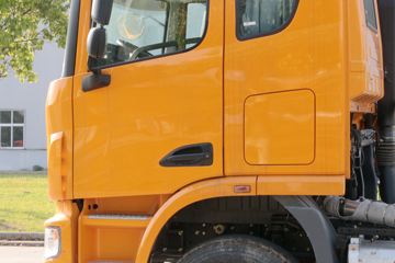 ���Ͽ��� U380 380���� 8X4 8.2����ж��(QCC3312D656-3)ͼƬ