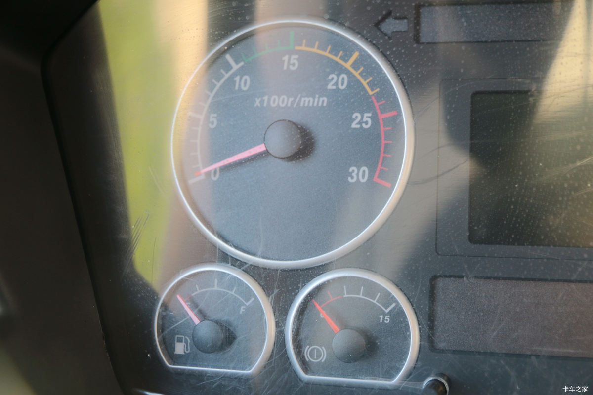 ϶U350 350 6X4 5.6ж(QCC3252D654-2)ʻ                                               