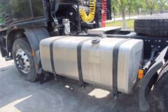 联合卡车 U430重卡 430马力 6X4牵引车(QCC4252D654)