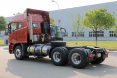 联合卡车 U440重卡 440马力 6X4 LNG牵引车(速比3.7)(QCC4252N654-1)
