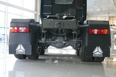 中国重汽 HOWO A7系重卡 340马力 6X4 牵引车(驾驶室A7-P)(ZZ4257N3247N1B)