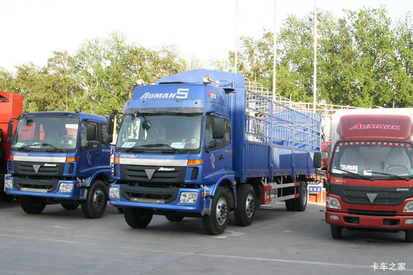 福田 欧曼ETX 5系重卡 180马力 6X2 8.6米仓栅式载货车(BJ5243VMCHH-1)