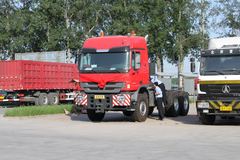 奔驰 Actros重卡 610马力 6X6 牵引车(型号4060)