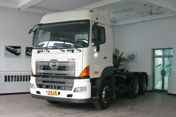 广汽日野 700系列重卡 350马力 6X4 牵引车(高顶)(YC4250SS2PK)