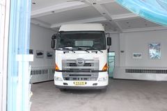 广汽日野 700系列重卡 350马力 6X4 牵引车(高顶)(YC4250SS2PK)