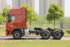 联合卡车 U420重卡 420马力 6X4牵引车(QCC4252D654-4)