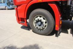 联合卡车 U380重卡 380马力 6X4牵引车(QCC4252D654K)