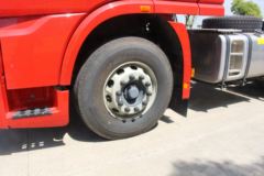 联合卡车 U380重卡 380马力 6X4牵引车(QCC4252D654K)