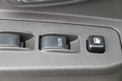 飞碟奥驰 X1系列 95马力 4X2 3.48米自卸车(FD3044W16K5-2)