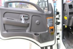 飞碟奥驰 X1系列 95马力 4X2 3.48米自卸车(FD3044W16K5-2)