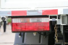 飞碟奥驰 X1系列 95马力 4X2 3.48米自卸车(FD3044W16K5-2)