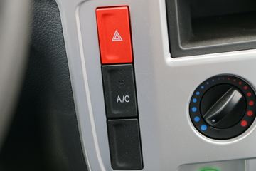 ����;�� T5 1.5L 110���� 3.7�׵�����ʽС��(3300���)ͼƬ