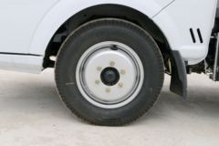 东风途逸 T5 1.5L 110马力 3.7米单排厢式小卡(3300轴距)(EQ5031XXY15QEAC)