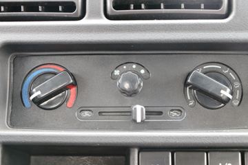 ����;�� T3(ԭС����W) 1.3L 87���� 3.3�׵�������΢��ͼƬ