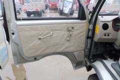 北汽黑豹 H7 71马力 柴油 2.92米排半栏板微卡(BJ1036P20HS)