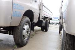 北汽黑豹 Q7 1.5L 112马力 汽油 3.22米单排栏板微卡(BJ1036D50JS)