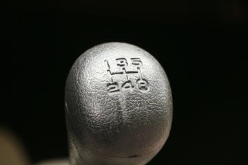 �����ڱ� Q7 1.2L 85���� ���� 3.06�׵�����ʽ΢��ͼƬ