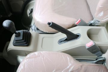 �����ڱ� Q7 1.2L 85���� ���� 3.06�׵�����ʽ΢��ͼƬ