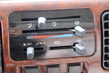�����ڱ� Q7 1.2L 85���� ���� 3.06�׵�����ʽ΢��ͼƬ
