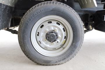 �����ڱ� Q7 1.2L 85���� ���� 3.06�׵�����ʽ΢��ͼƬ