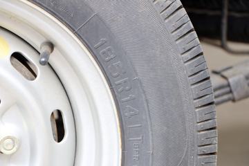�����ڱ� Q7 1.2L 85���� ���� 3.06�׵�����ʽ΢��ͼƬ