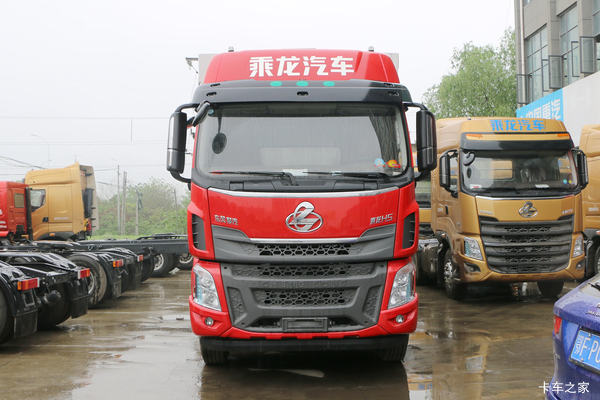 东风柳汽 乘龙H5中卡 220马力 6X2 7.8米栏板载货车(LZ1251M3CB)