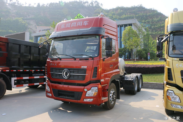 东风商用车 天龙重卡 轻量化版 420马力 6X4危险品牵引车(DFH4250A6)