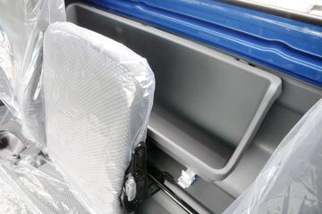 ���� ˧��Q6 130���� 4.18�׵��������Ῠ����ͼƬ