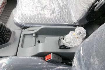 ���� ˧��Q6 130���� 4.18�׵��������Ῠ����ͼƬ