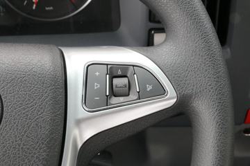 ���� ˧��Q6 130���� 4.18�׵��������Ῠ����ͼƬ