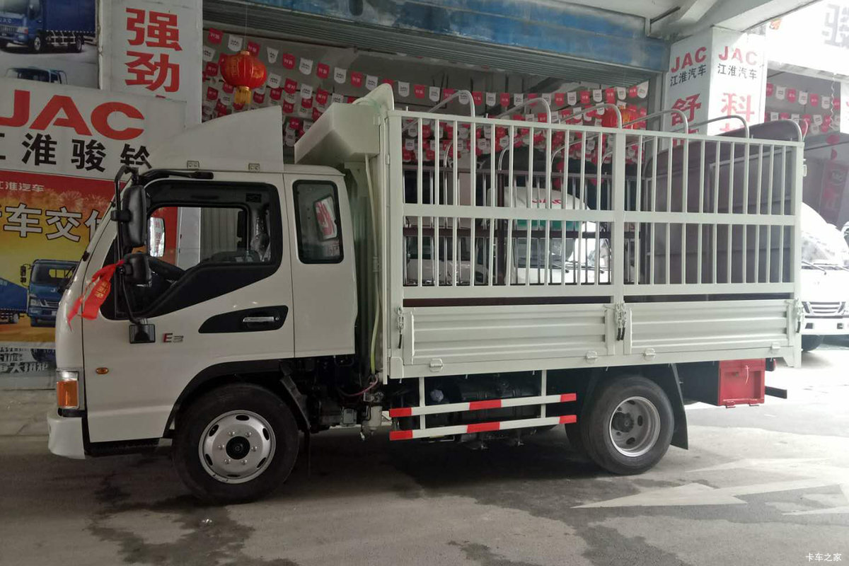 江淮 骏铃E3 127马力 3.7米单排仓栅轻卡