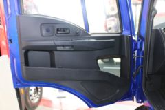 江铃重汽 威龙重卡 365马力 4X2牵引车(SXQ4180J1A2D5)