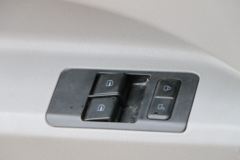 中国重汽 豪曼H3 154马力 4.2米单排仓栅式轻卡(重汽10挡)(ZZ5048CCYD17EB2)