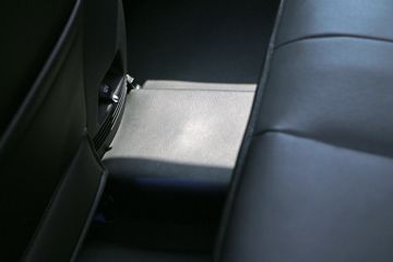 ���� ��5 2018�� ����� �������� 2.4T���� 140���� �ֶ� ���� �����˫��Ƥ��ͼƬ