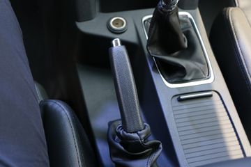 ���� ��5 2018�� ����� �������� 2.4T���� 140���� �ֶ� ���� �����˫��Ƥ��ͼƬ