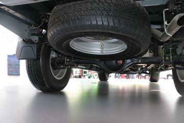 ���� ��5 2018�� ����� �������� 2.4T���� 140���� �ֶ� ���� �����˫��Ƥ��ͼƬ