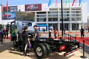 奥铃EV&nbsp;电动载货车外观图片